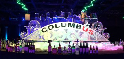 Columbus-Skyline-and-Arch-Ice-Sculpture-for-NHL-All-Star-Crop