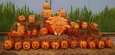 Pumpkin-Carving-Large-Display-2015-Spooktacular