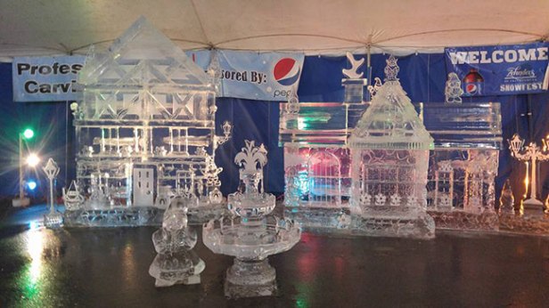 Ice-Sculpture-Gnome-Village-Lighted-Zehnder's
