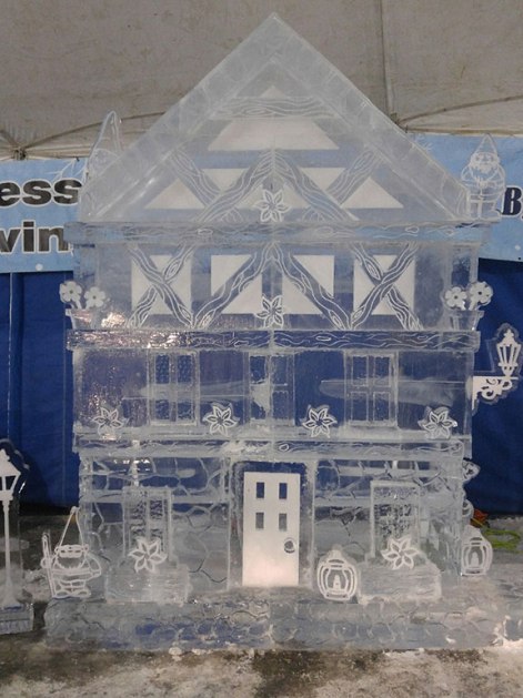 Ice-Sculpture-of-Gnome-Home-Zehnder's