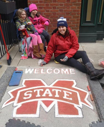 Chalk-Drawing-Mississippi-Logo-with-girls